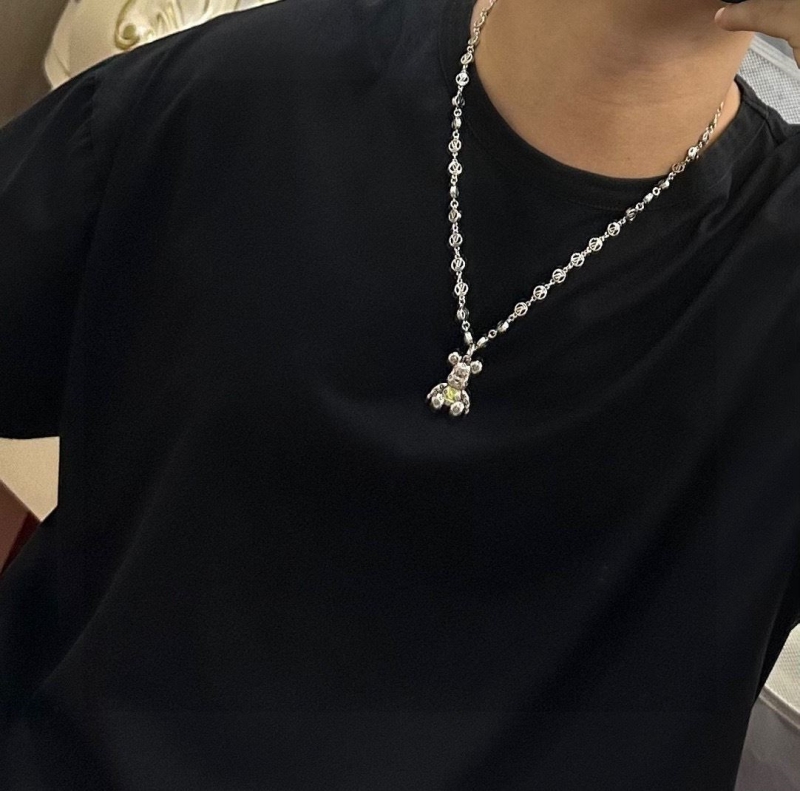 LV Necklaces